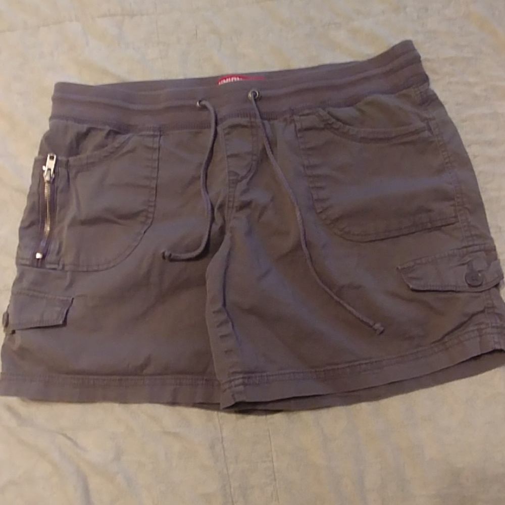 XL cargo style shorts